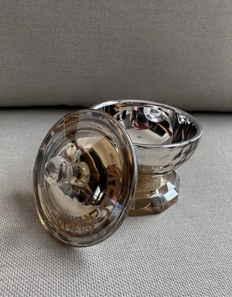 0fe53d11-dc56-4371-a147-e4b2318c2d84