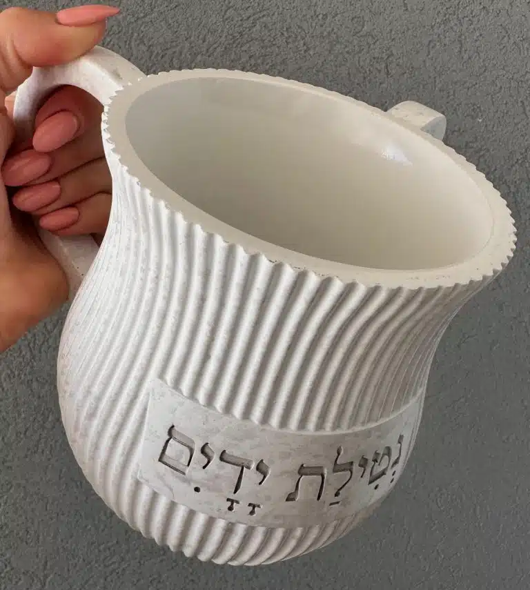 42f41aed-c93a-450f-b9b9-e6f5009bc64d