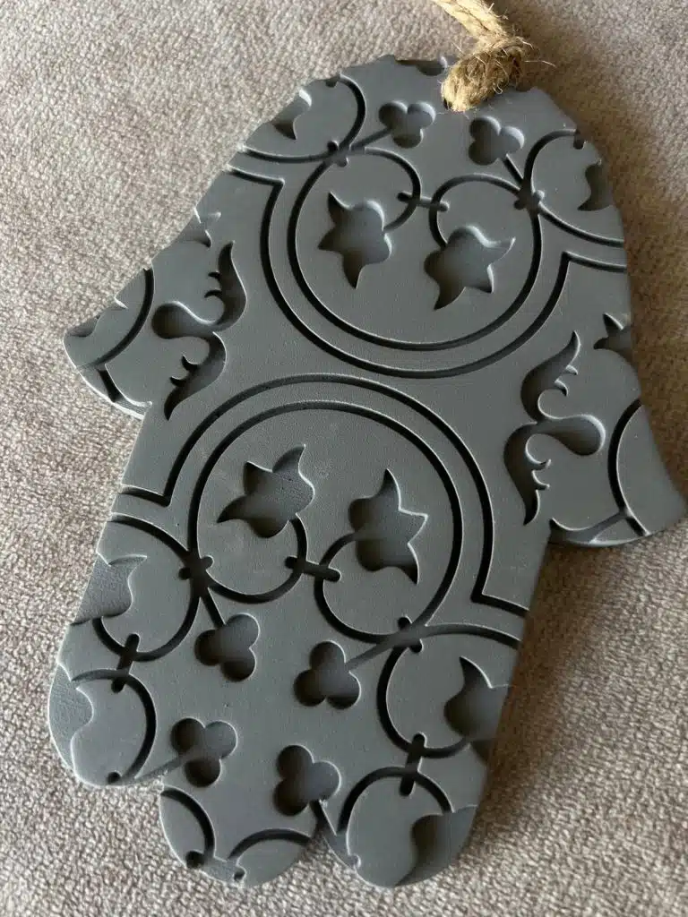 dfe373e0-d6c5-4f4b-8d79-1451f31adc63