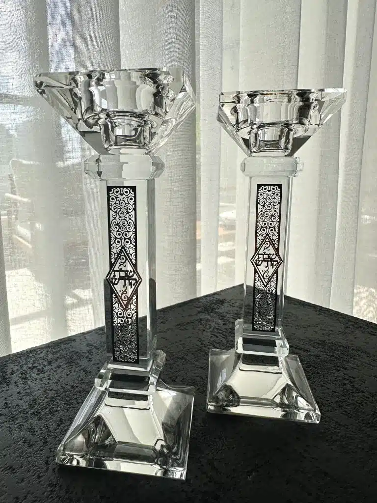 e26b0194-af41-458d-bcd5-a5bc0ab0efc3