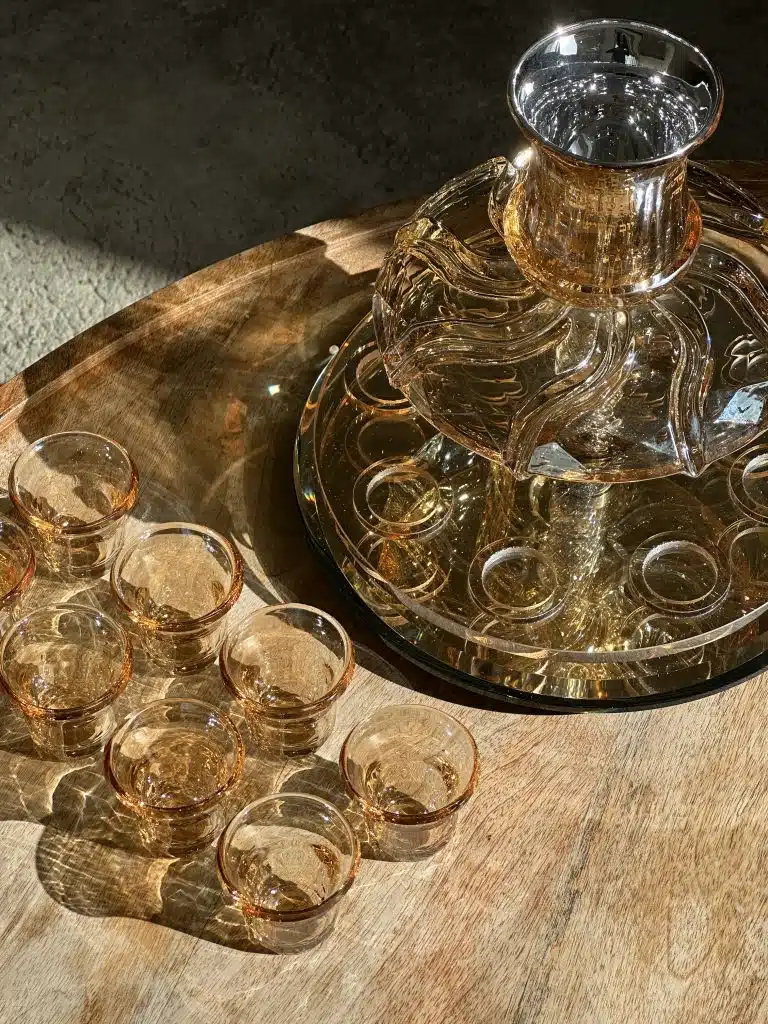 מחלק יין מהודר מקריסטל - קולקציית גביעי קידוש