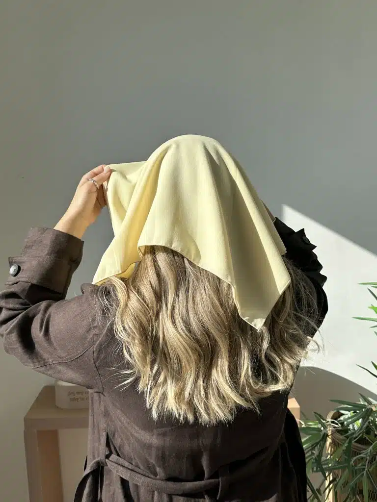 כיסוי ראש לנשים – מטפחת אלגנטית בעיצוב חדשני מבית שלוה בארמונותיך