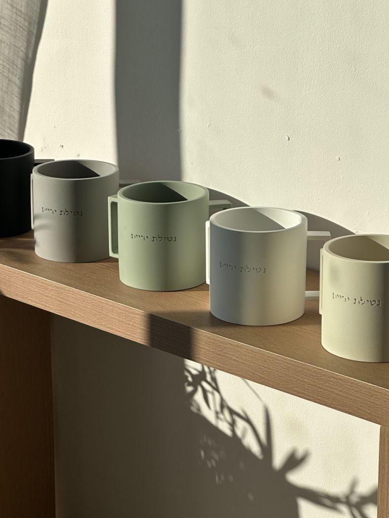 נטלה מהודרת בטון – יוקרה וקדושה לבית | שלוה בארמונותיך