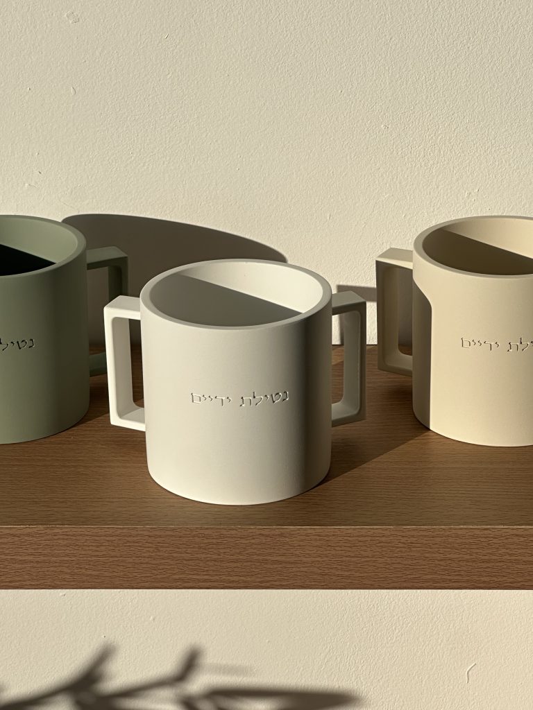 נטלה מהודרת בטון – יוקרה וקדושה לבית | שלוה בארמונותיך